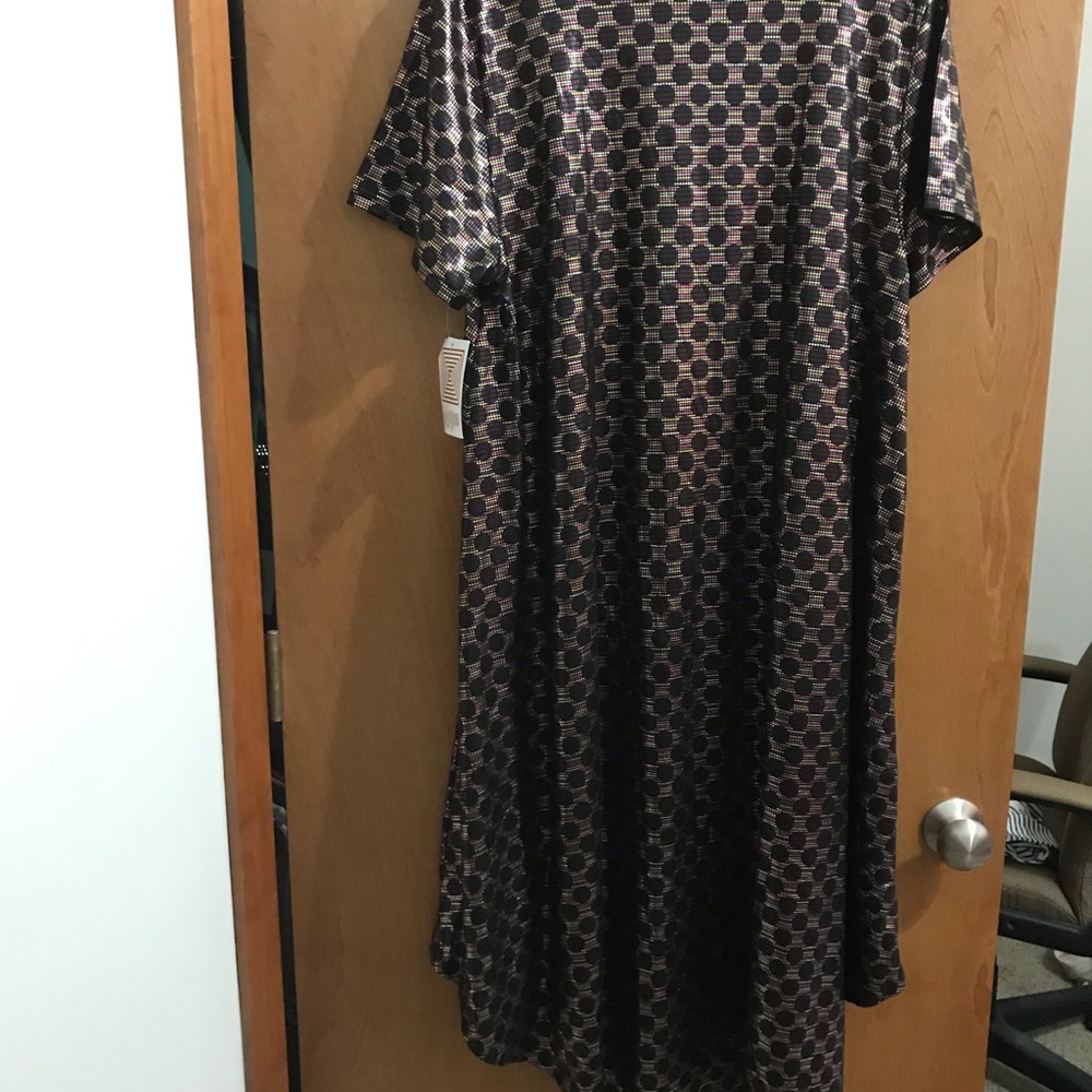 Lularoe Elegant Collection Carly Metallic - Picture 8 of 8